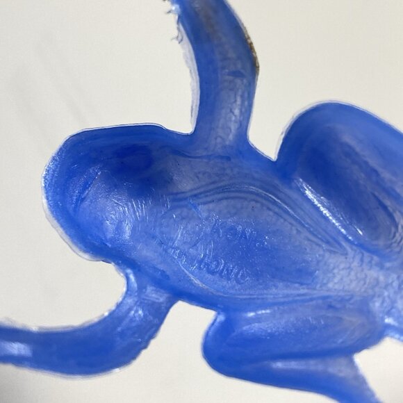 Vintage Hong Kong Plastic Toy Frogs Yellow and Blue 1970s - Picture 7 of 7